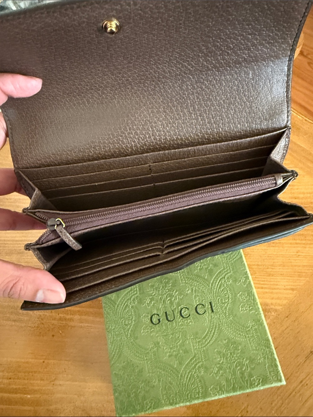 Gucci Beige GG Canvas Wallet with Green-Red Web and Brown Trim - Picture 2 of 2